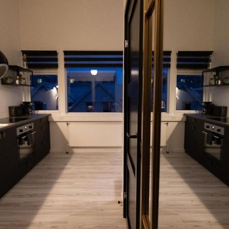 Broncks Apartment 1 - Modern 2-Bedroom In The Heart Of טורשאבן מראה חיצוני תמונה