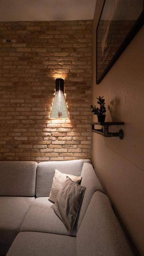 Broncks Apartment 1 - Modern 2-Bedroom In The Heart Of טורשאבן מראה חיצוני תמונה